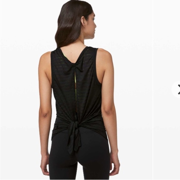 Lululemon Meet Halfway Tank *Striped black size 8 - Picture 4 of 9